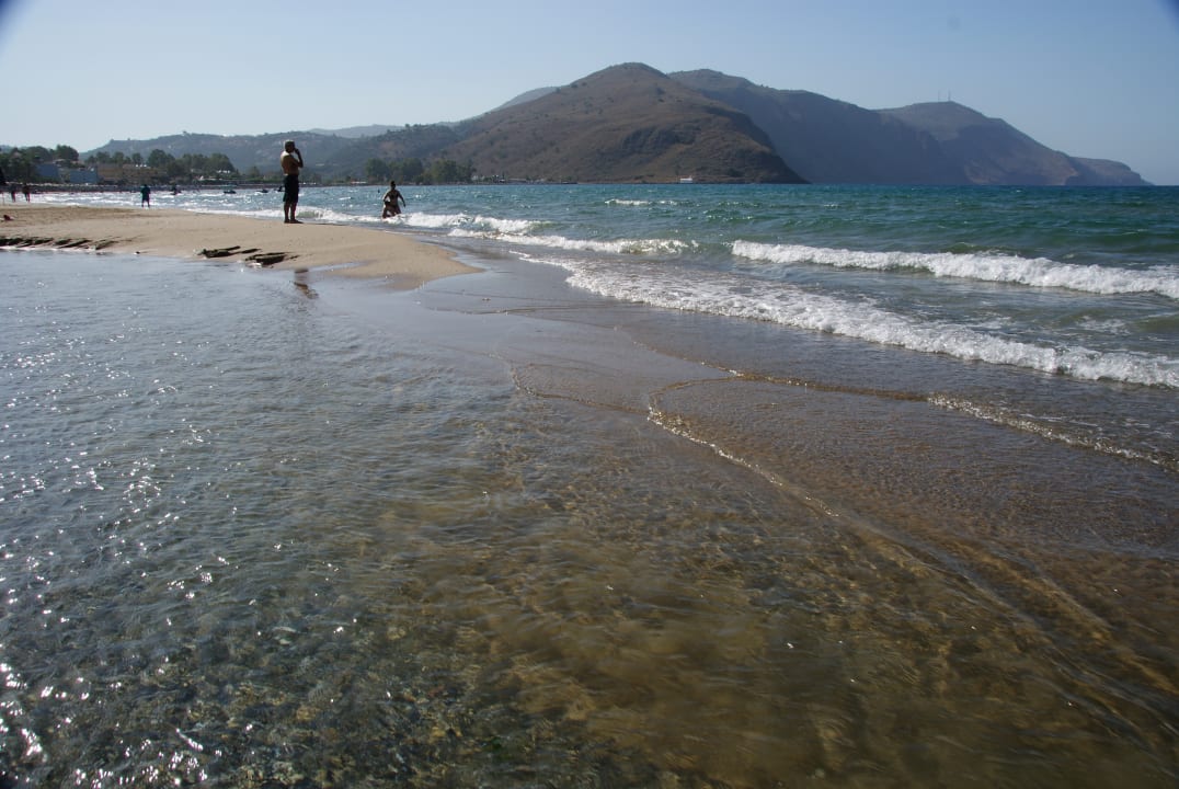 Hier trifft Fluß auf Meer Corissia Beach Hotel