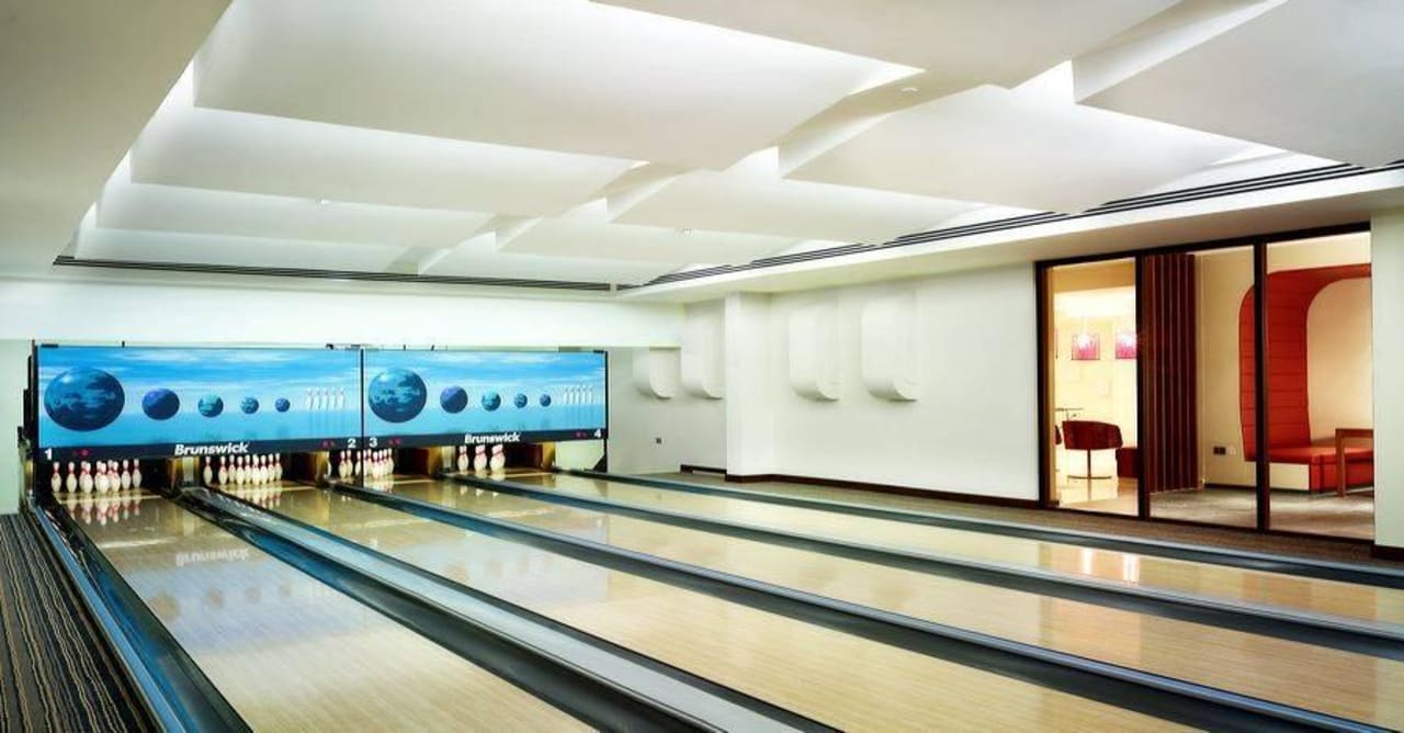 Bowling Alley Hotel Crowne Plaza Sohar