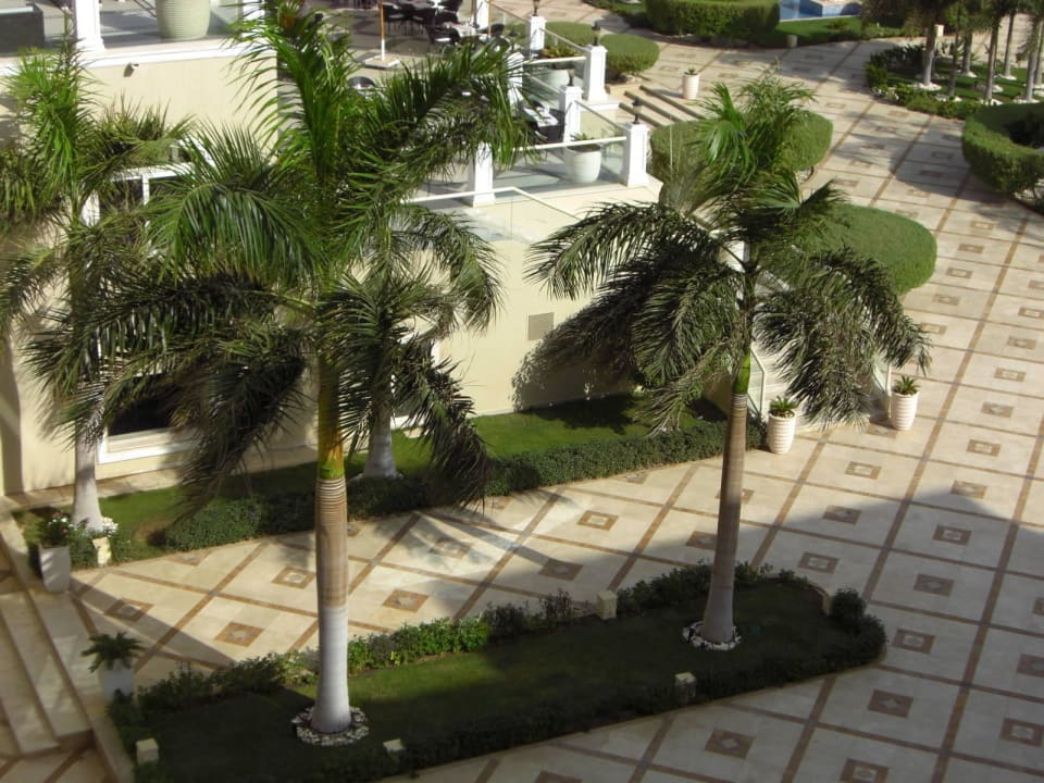 Вид на отель из номера Premier Le Reve Hotel & Spa