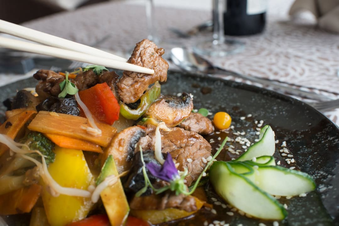 Gastro Atrium Platinum Luxury Resort Hotel & Spa