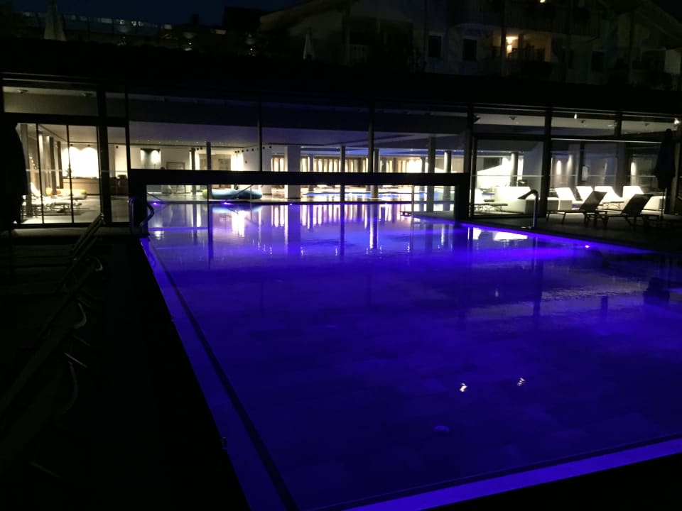 Pool Weinegg Wellviva Resort