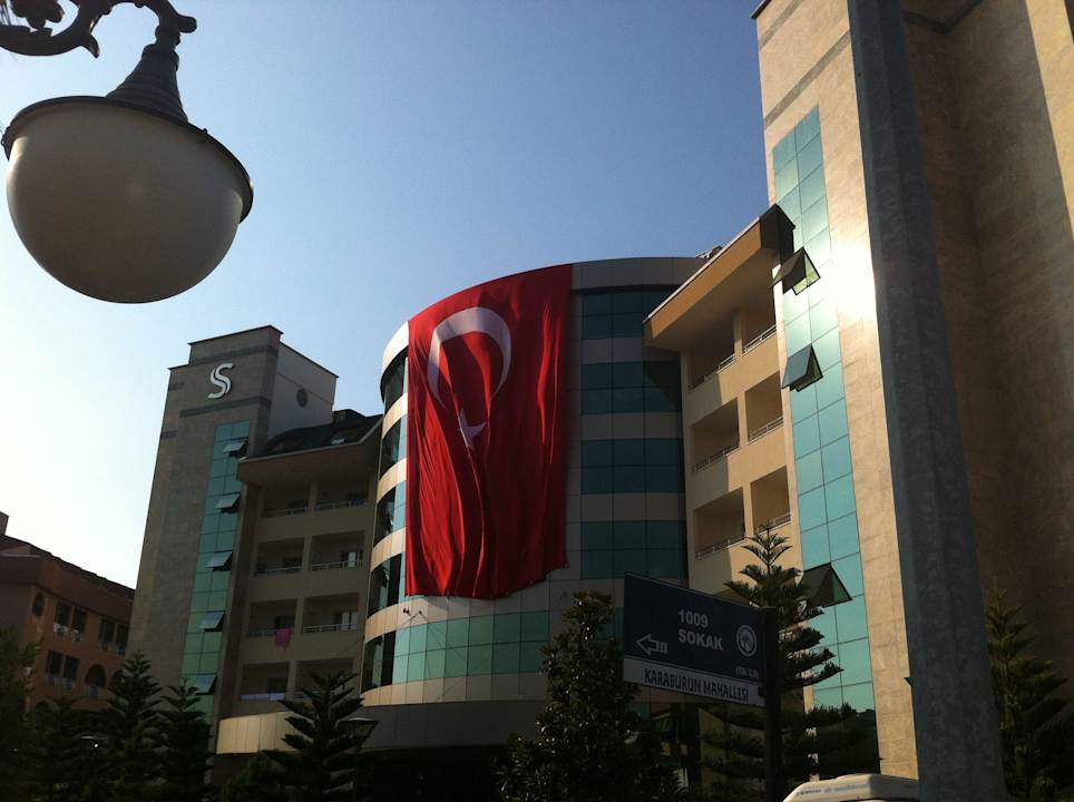 Von Draußen Saphir Resort & Spa