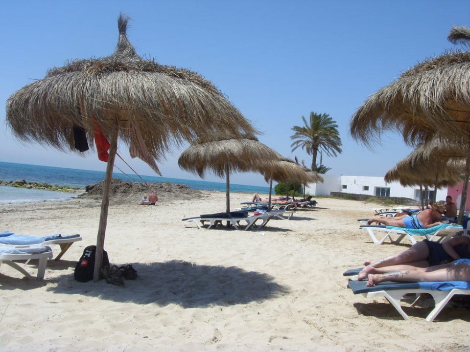 Liegen am Strand Hotel El Mouradi Djerba Menzel