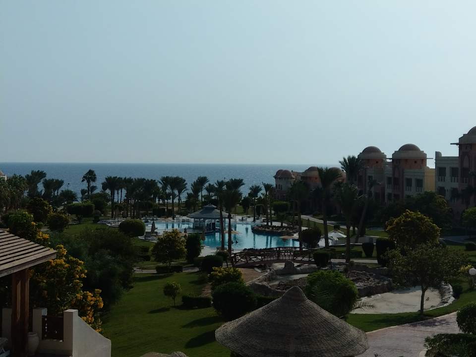 Pool Serenity Alpha Beach