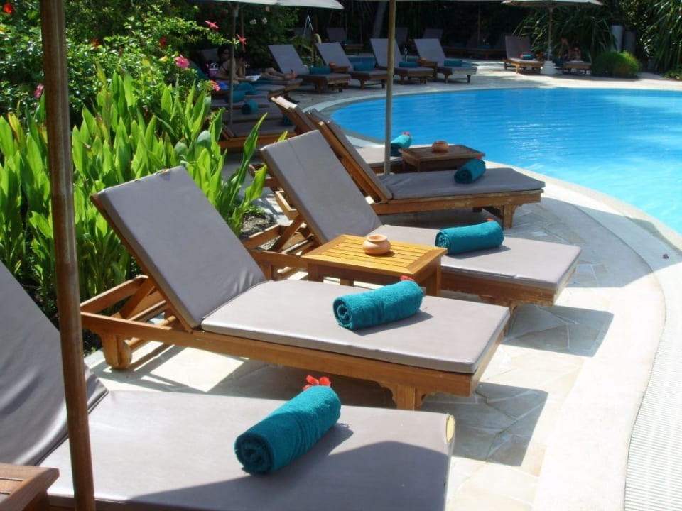 Poolliegen Sheraton Maldives Full Moon Resort & Spa