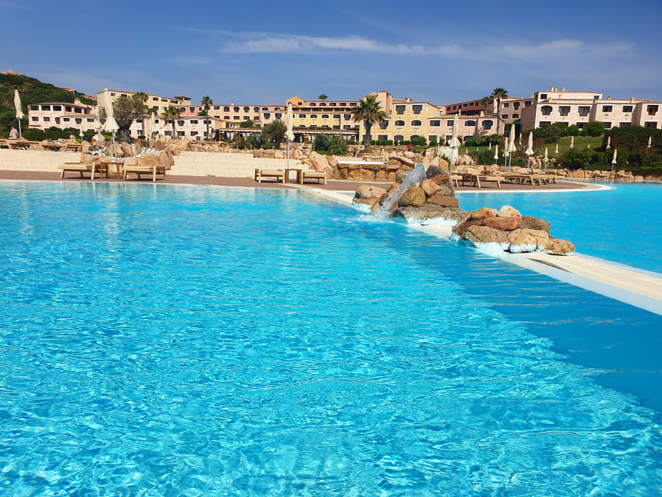 Pool Colonna Resort