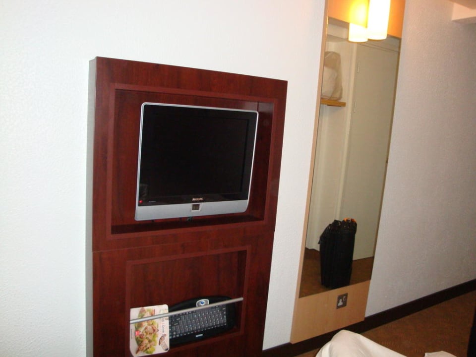 Zimmer 222 Ibis London Heathrow Airport