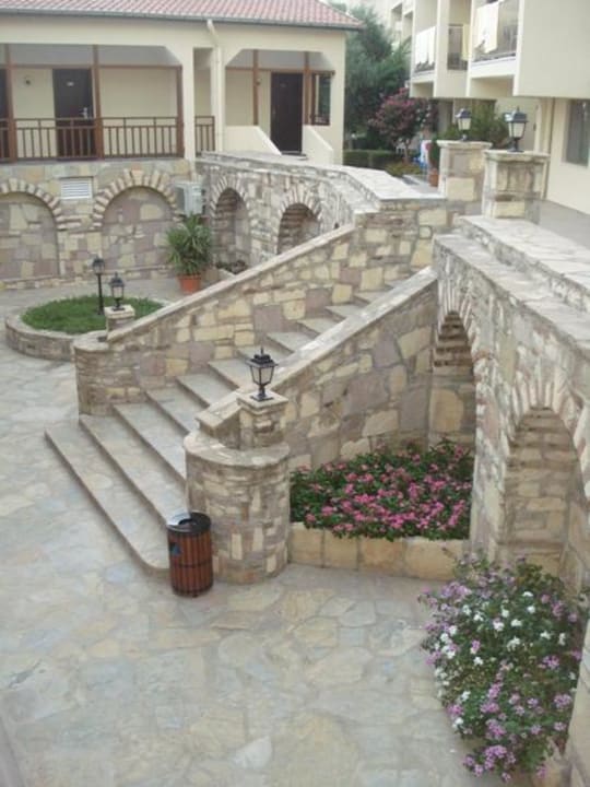 Treppenaufgang zu unseren Zimmern Arum Barut Collection