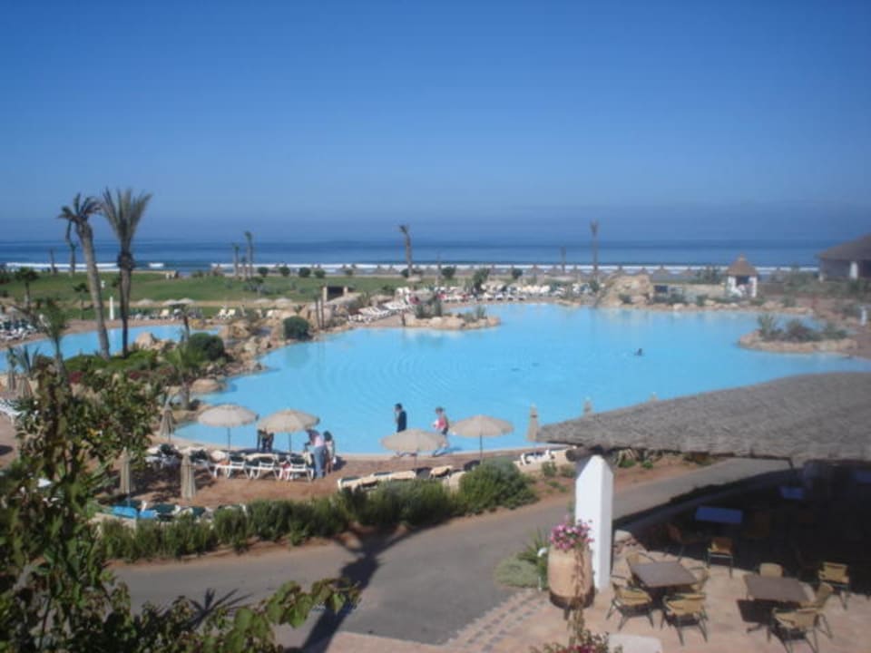 Blick auf den Pool Hotel Riu Tikida Dunas