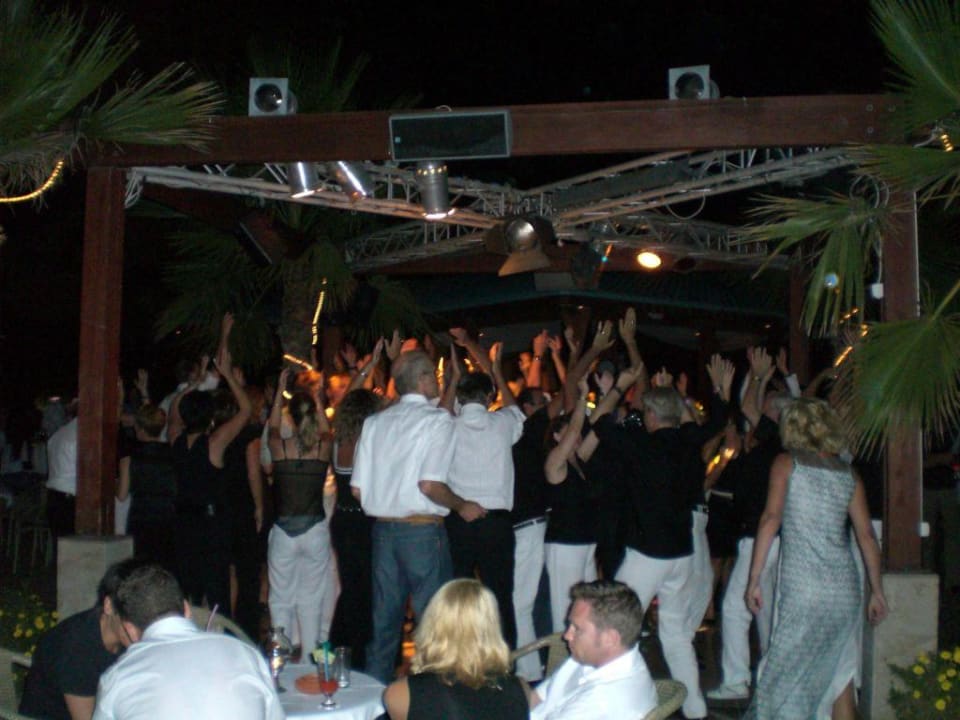 Die Party läuft... ROBINSON SARIGERME PARK