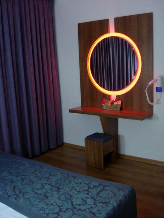 Schlafzimmer abends Sealine