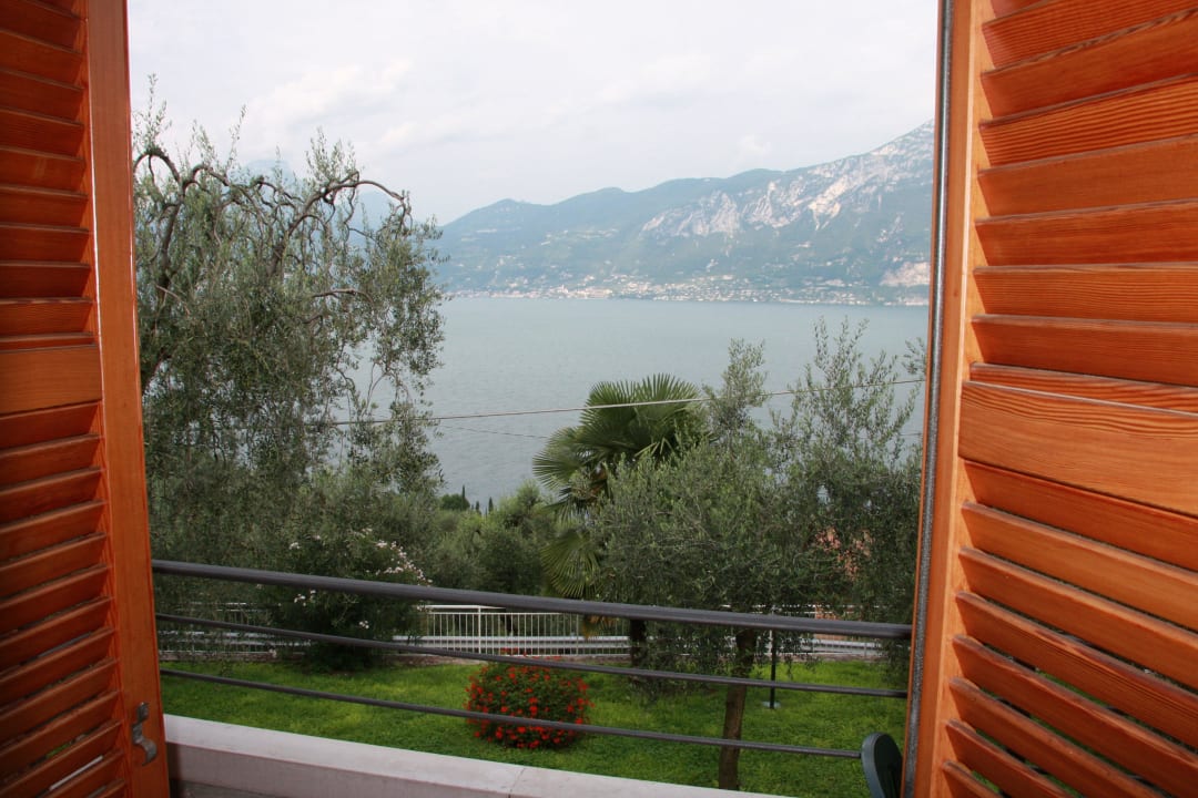 Aus dem Zimmer Blick auf Gardasee Agriturismo Uliveta