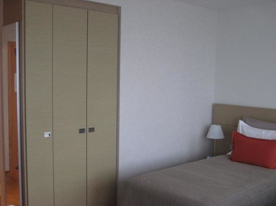 Kleiderschrank Hilton Reykjavik Nordica