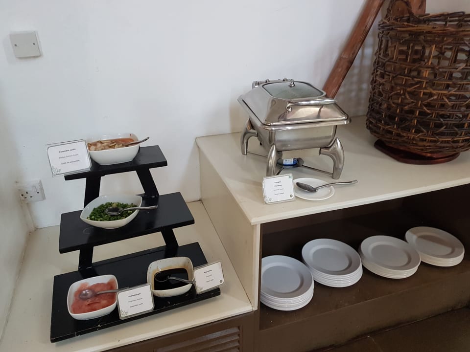 Gastro Crystals Beach Resort Belle Mare, a member of Radisson Individuals