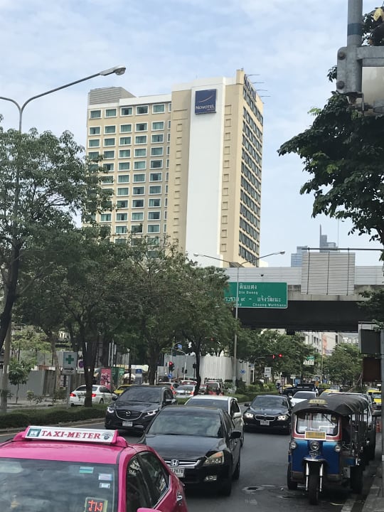 Außenansicht Hilton Garden Inn Bangkok Silom