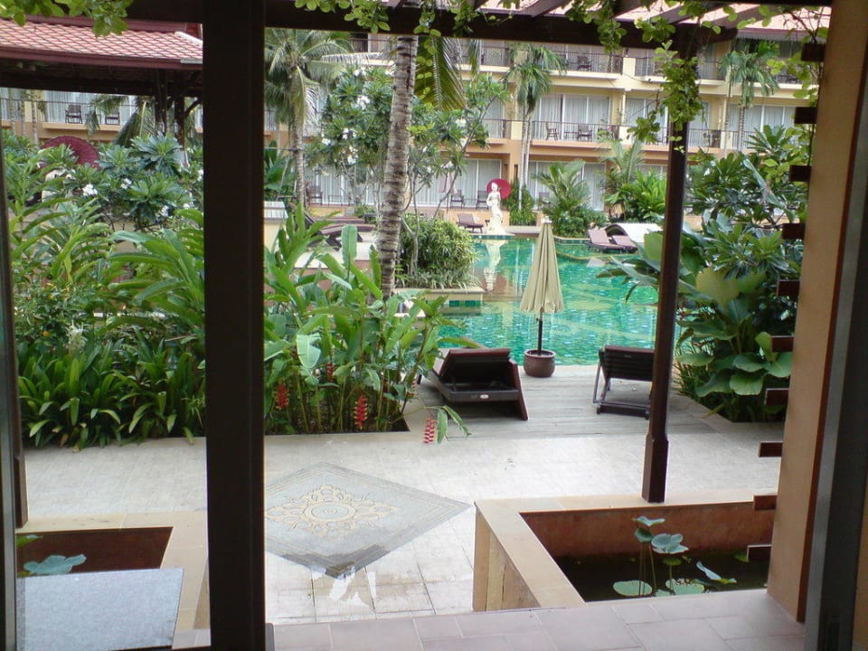 Сад / сквер Villa Thongbura