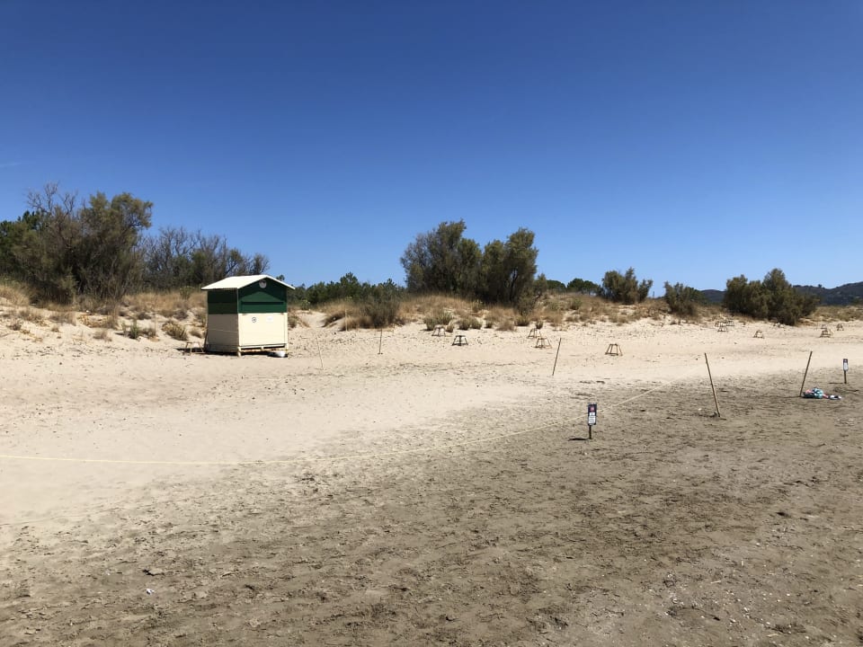 Strand Domes Aulūs Zante, Autograph Collection