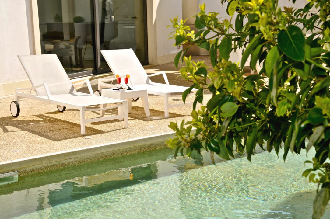 Piscina con angolo idromassaggio Hotel Del Conte