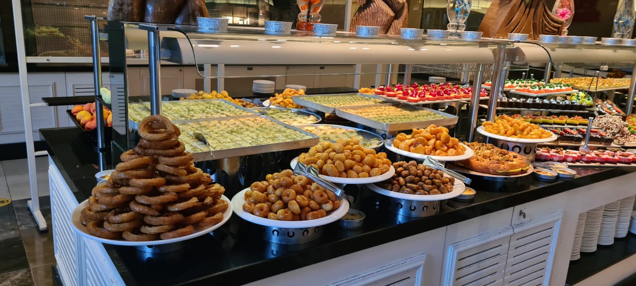 Gastro Well Palace Side