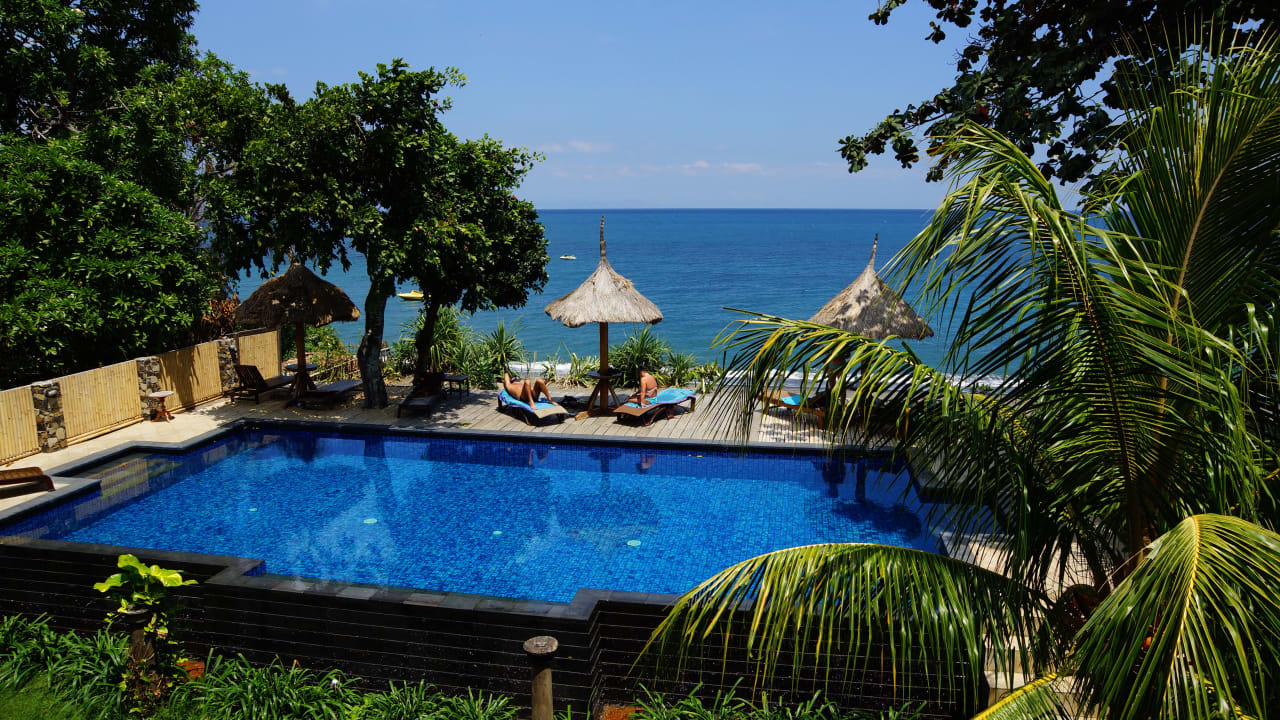 Blick vom Zimmer im ersten Stock Hotel Sunset House Lombok