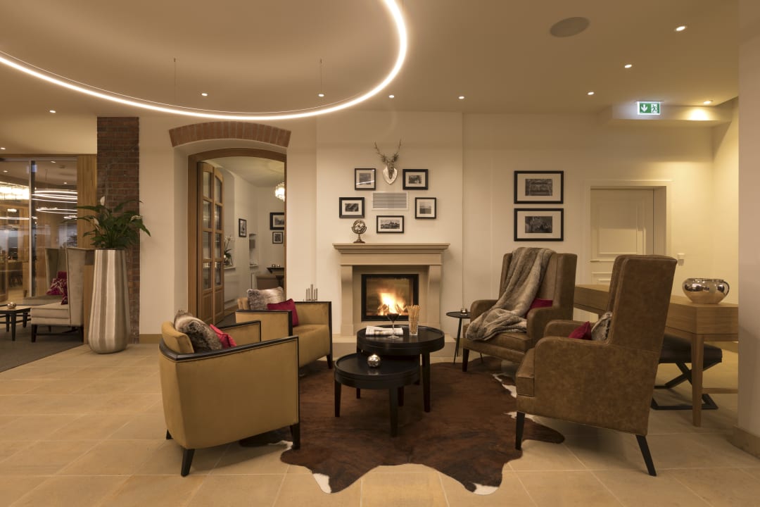 Lobby Hotel Brunnenhaus Schloss Landau