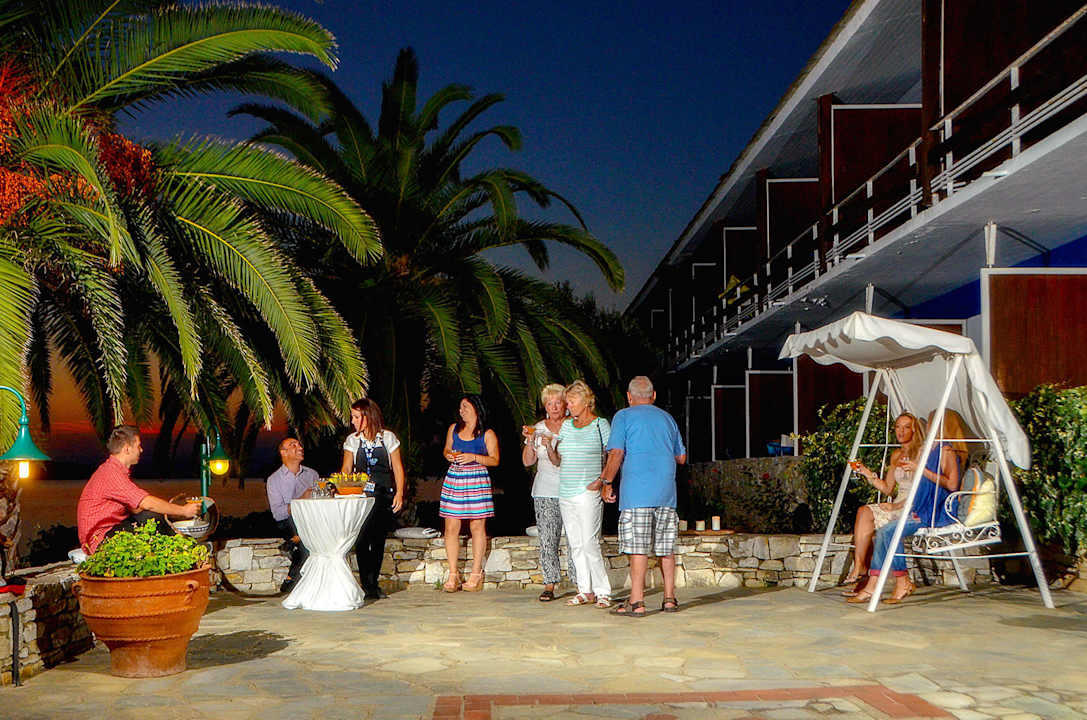 Terrasse mit direkten Strand Blick Xenia Ouranoupolis