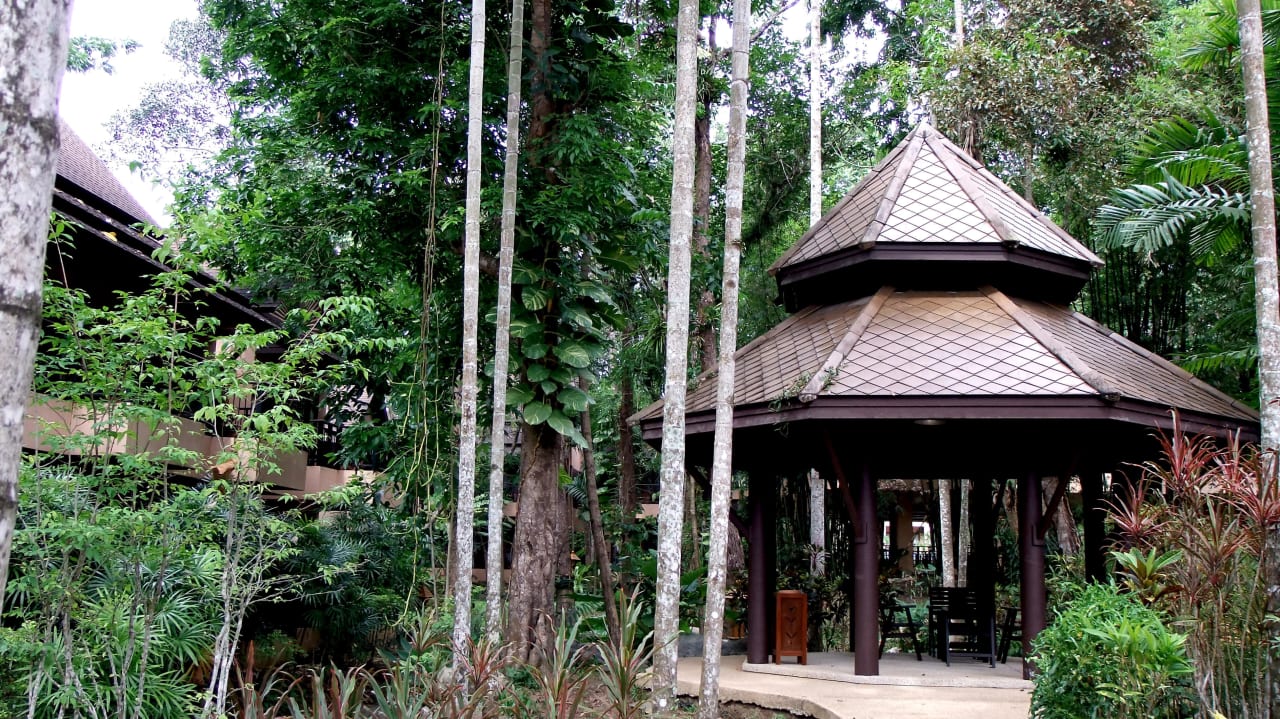 Pavillion im Dschungel Khao Lak Merlin Resort