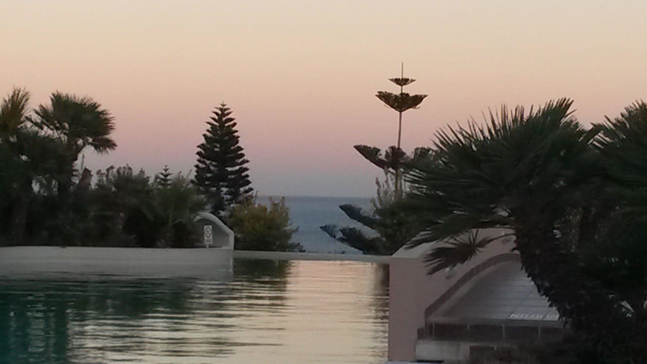 Der obere Poolblick aufs Meer Mitsis Rodos Village