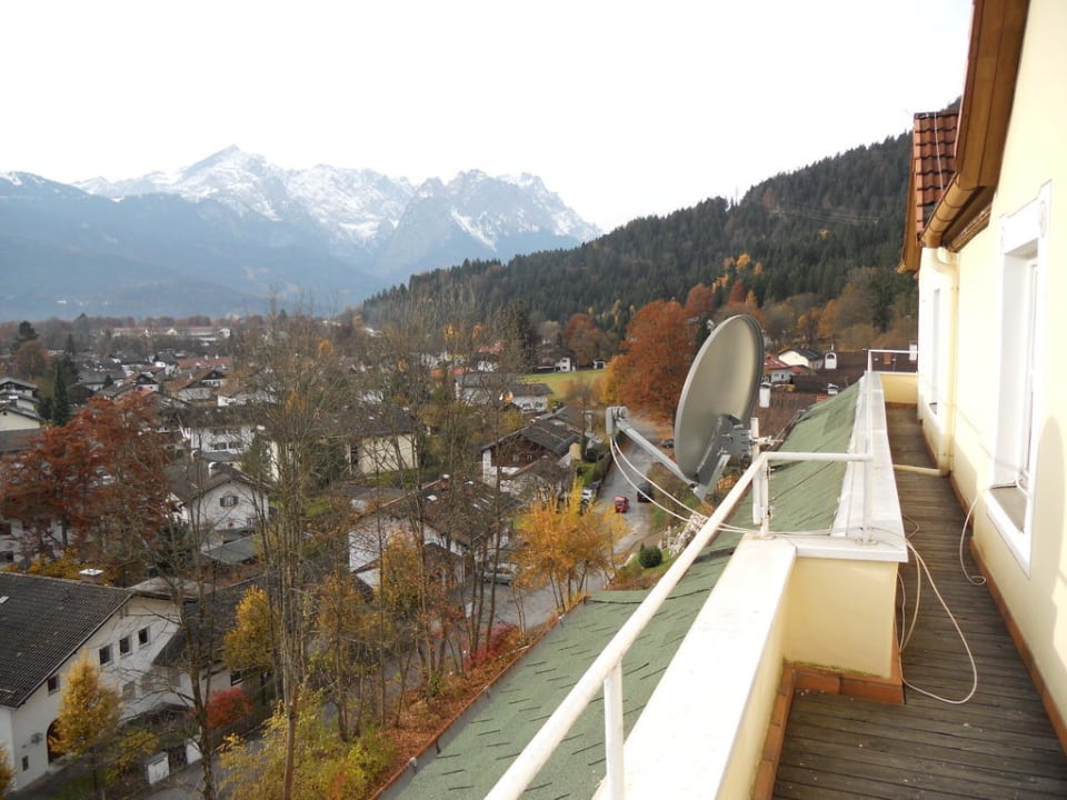 Blickrichtung Zugspitze Grand Hotel Sonnenbichl