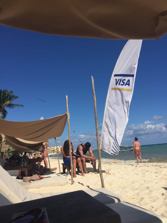 Strand Hotel Illusion Boutique