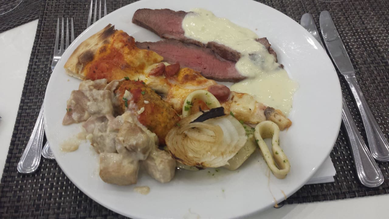 Mittagsbuffet  Lindos Royal Resort