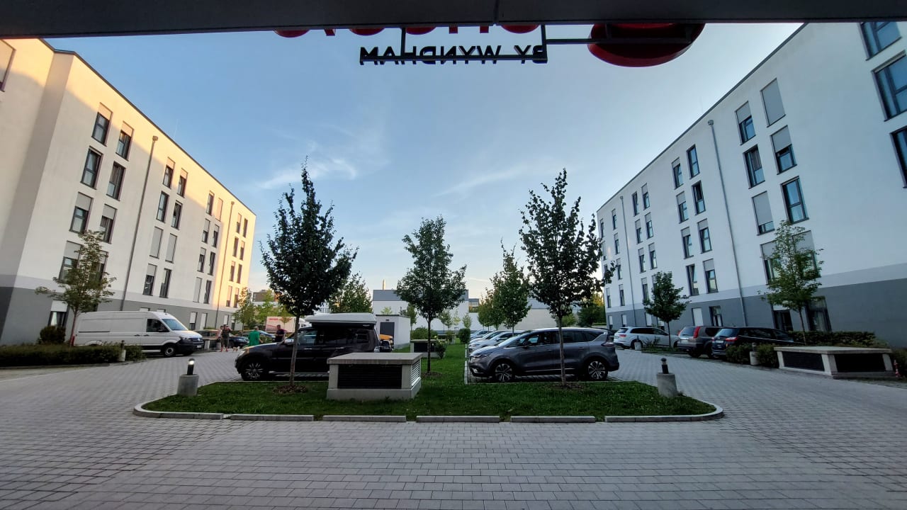 Außenansicht Ramada Encore by Wyndham Munich Messe