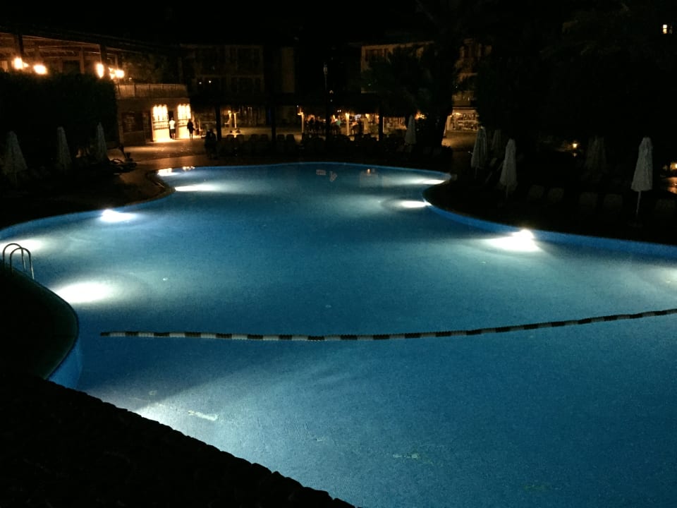 Pool Club Grand Side
