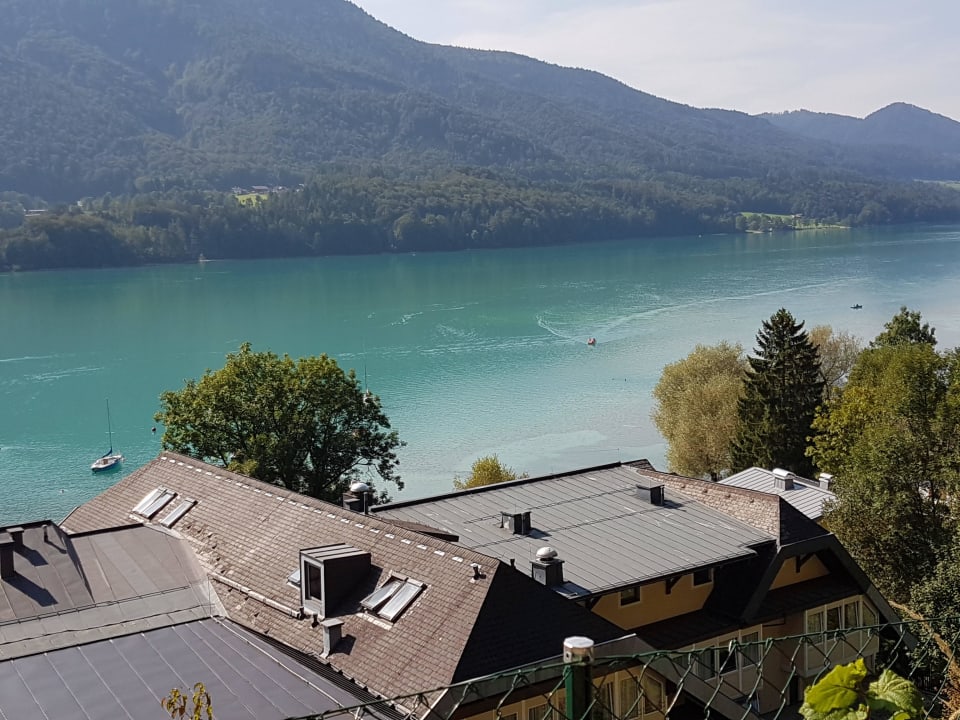 Blick vom Hotelgarten oben Waldhof Fuschlsee Resort