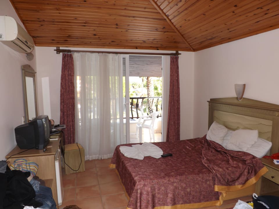 Zweites Zimmer Club Turtas Beach Hotel