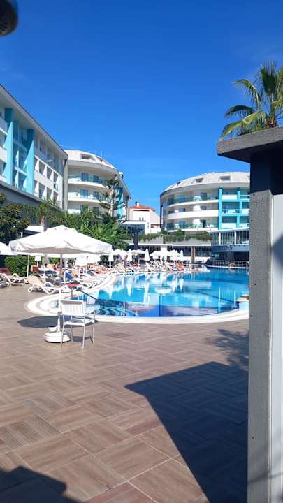 Pool Seashell Resort