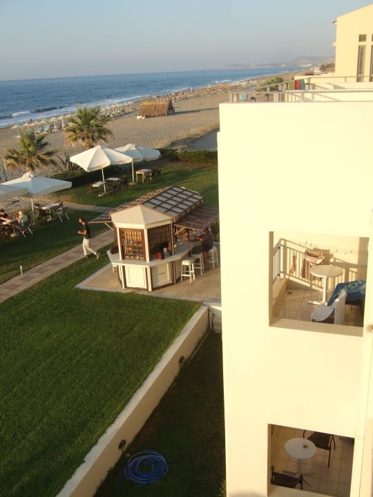 Seitenblick aus Zi 311 Iperion Beach Hotel
