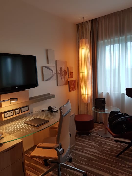 Zimmer Hilton Frankfurt Airport
