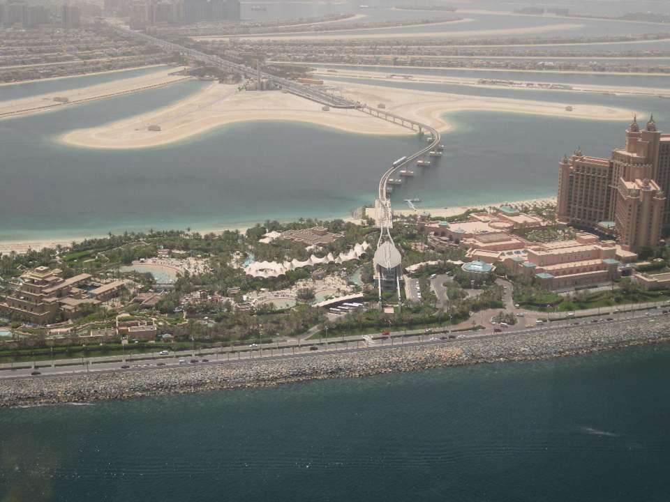 Atlantis vom Hubschrauber aus Atlantis, The Palm
