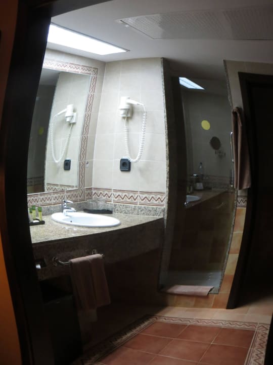 Sanitärbereich Hotel Riu Touareg
