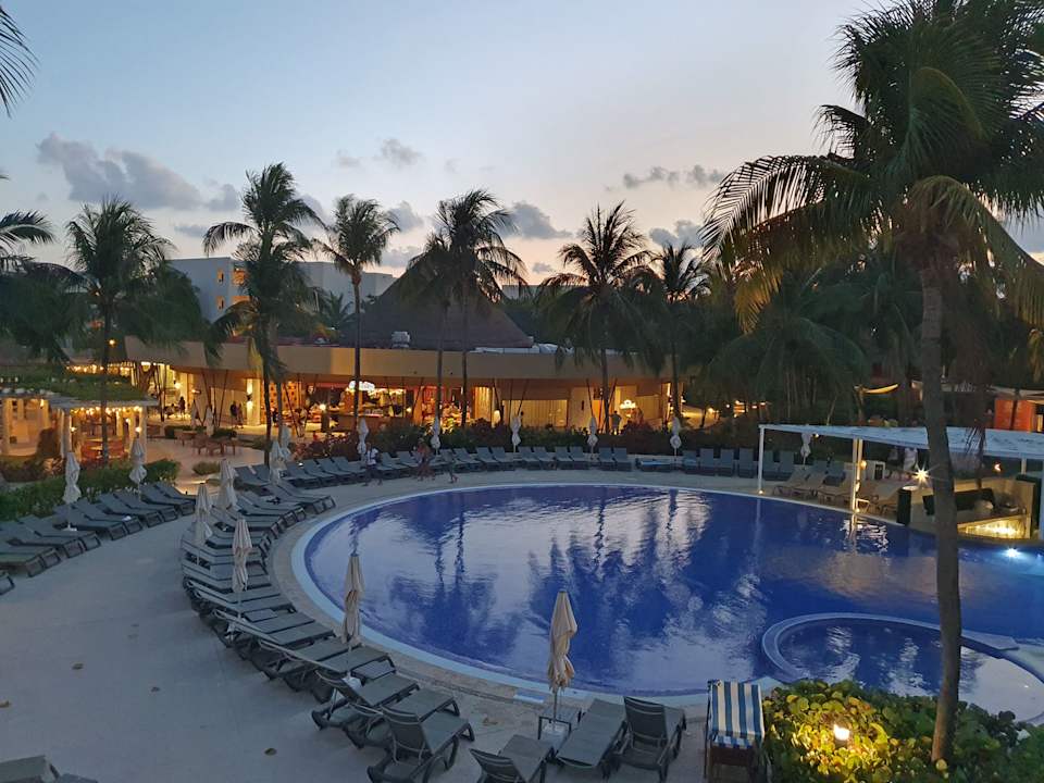 Pool Catalonia Playa Maroma