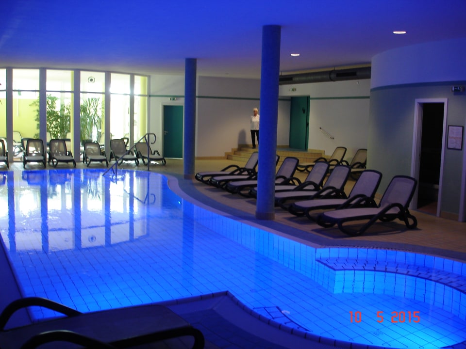 Pool Urlaubshotel Binder