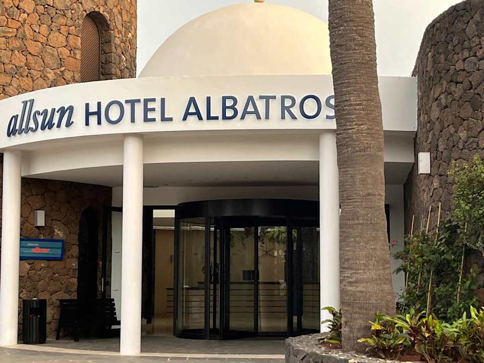 Außenansicht allsun App.-Hotel Albatros