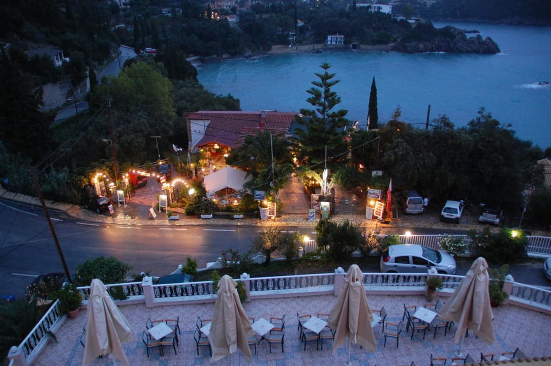 Blick vom Balkon auf die Tavernen Odysseus Hotel