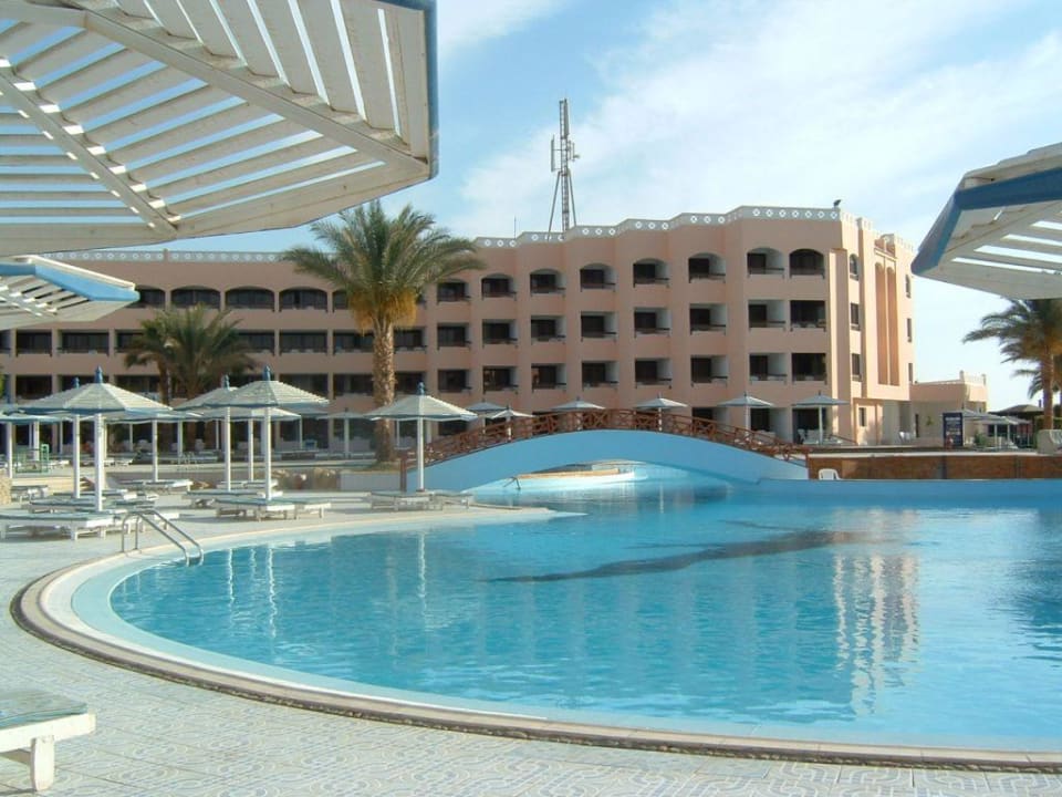 alte Poolanlage Beach Albatros Resort