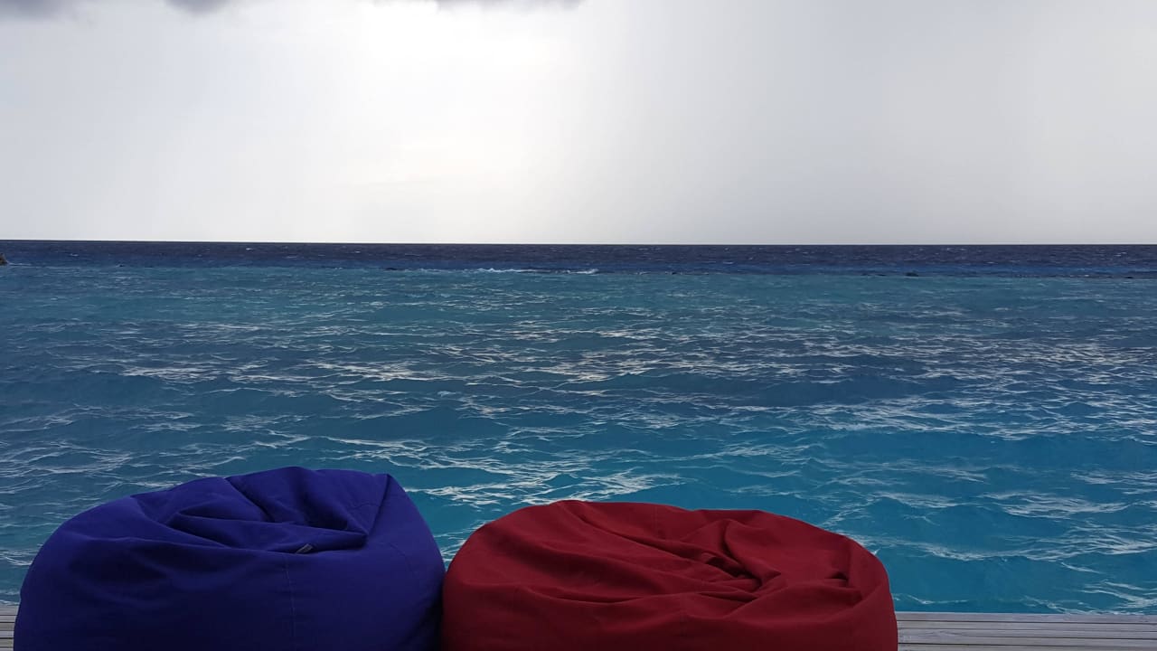 Rehendhi Bar Cinnamon Dhonveli Maldives