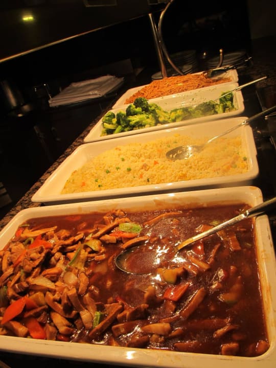 Viel Auswahl an Speisen... Abora Interclub Atlantic by Lopesan Hotels