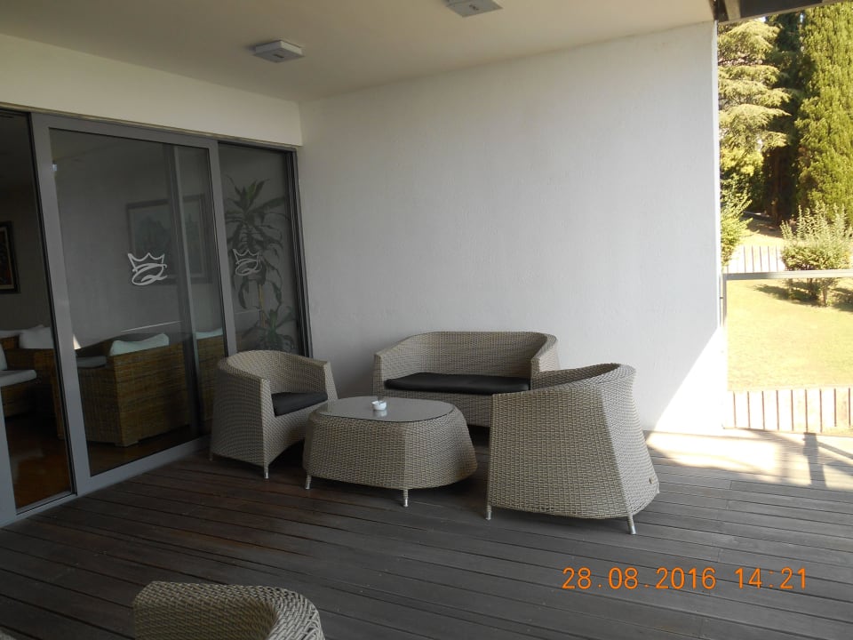 Schöne Sitzecken Eurostars Queen of Montenegro