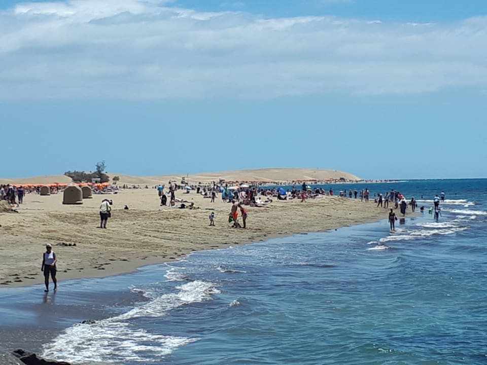 Links neben dem Hotel Lopesan Costa Meloneras, Resort & Spa