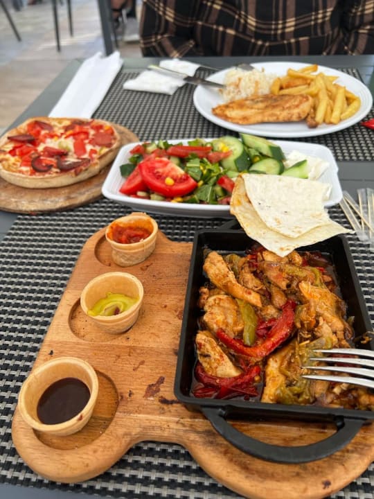 Gastro Seaden Valentine Resort & Spa